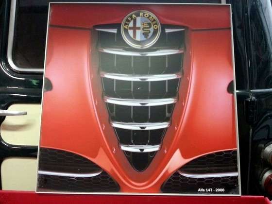 Insegna auto Alfa Romeo quadro 147 del 2000